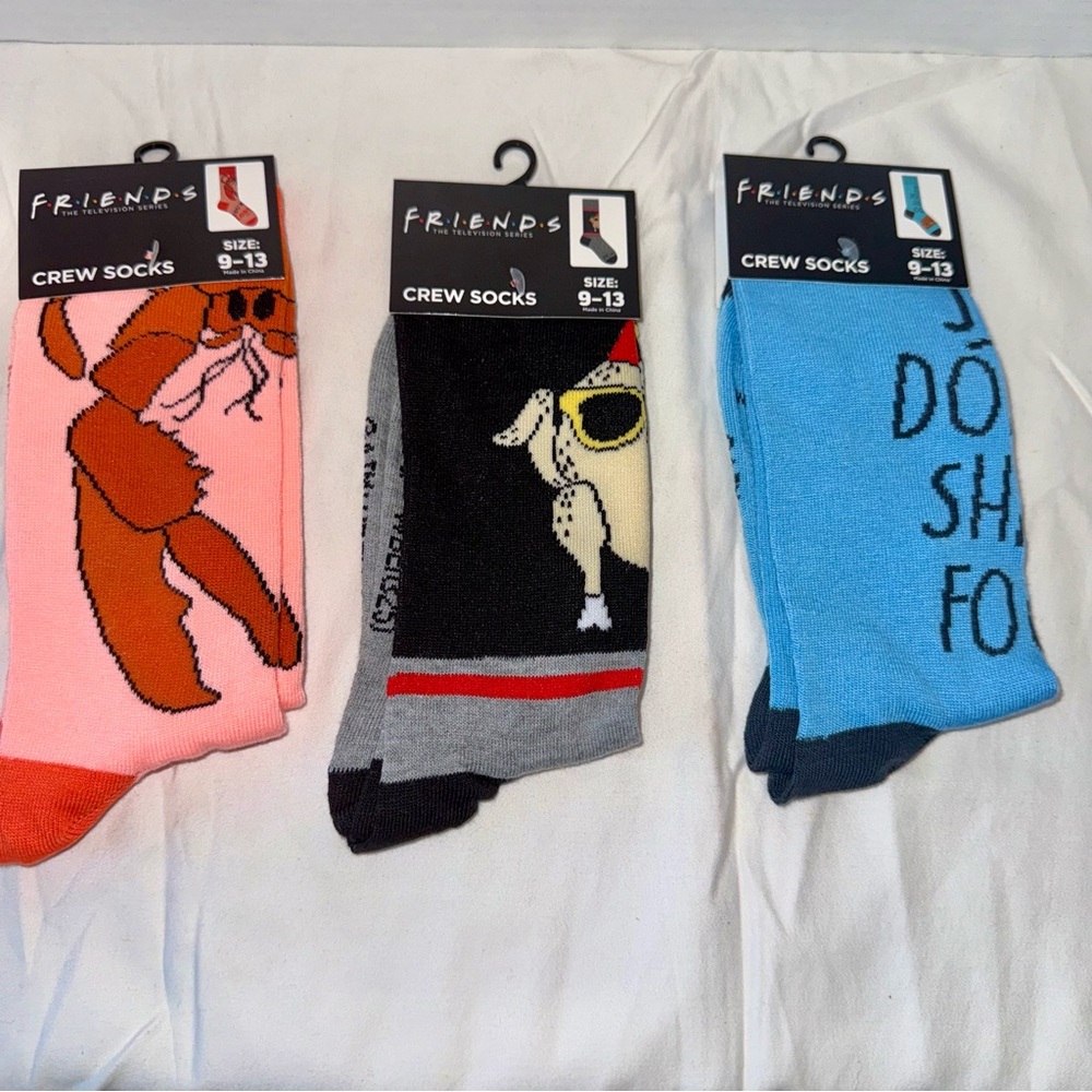 FRIENDS Fans‎ Lovers  Adult Socks Set of 3 Unisex Christmas Birthday Gift NWT